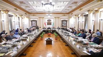 مجلس جامعة القاهرة يصدر لوائح جديدة لتنظيم الرعاية الصحية لأعضاء هيئة التدريس